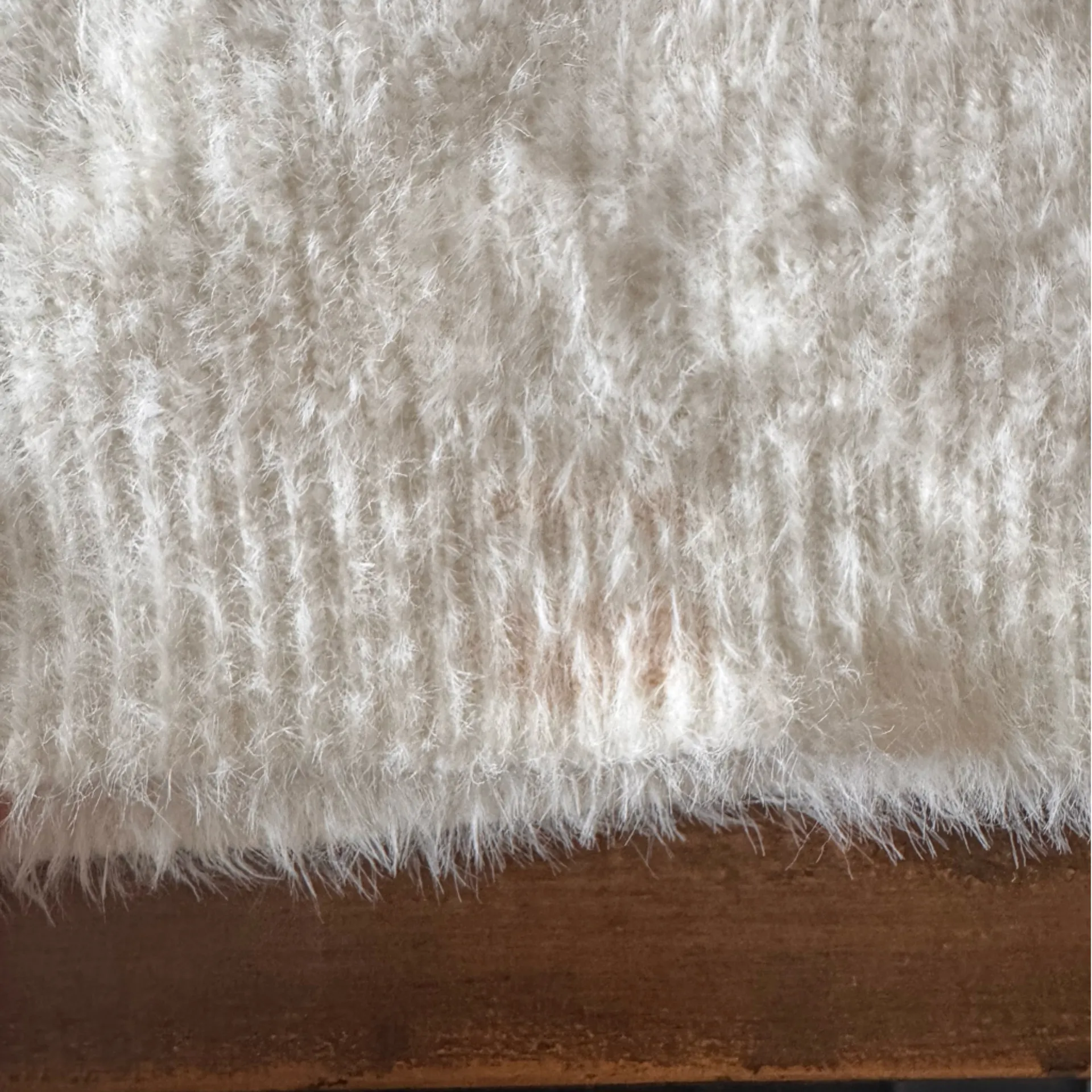 YLLW Fuzzy Keyhole Sweater Size L - Image 7