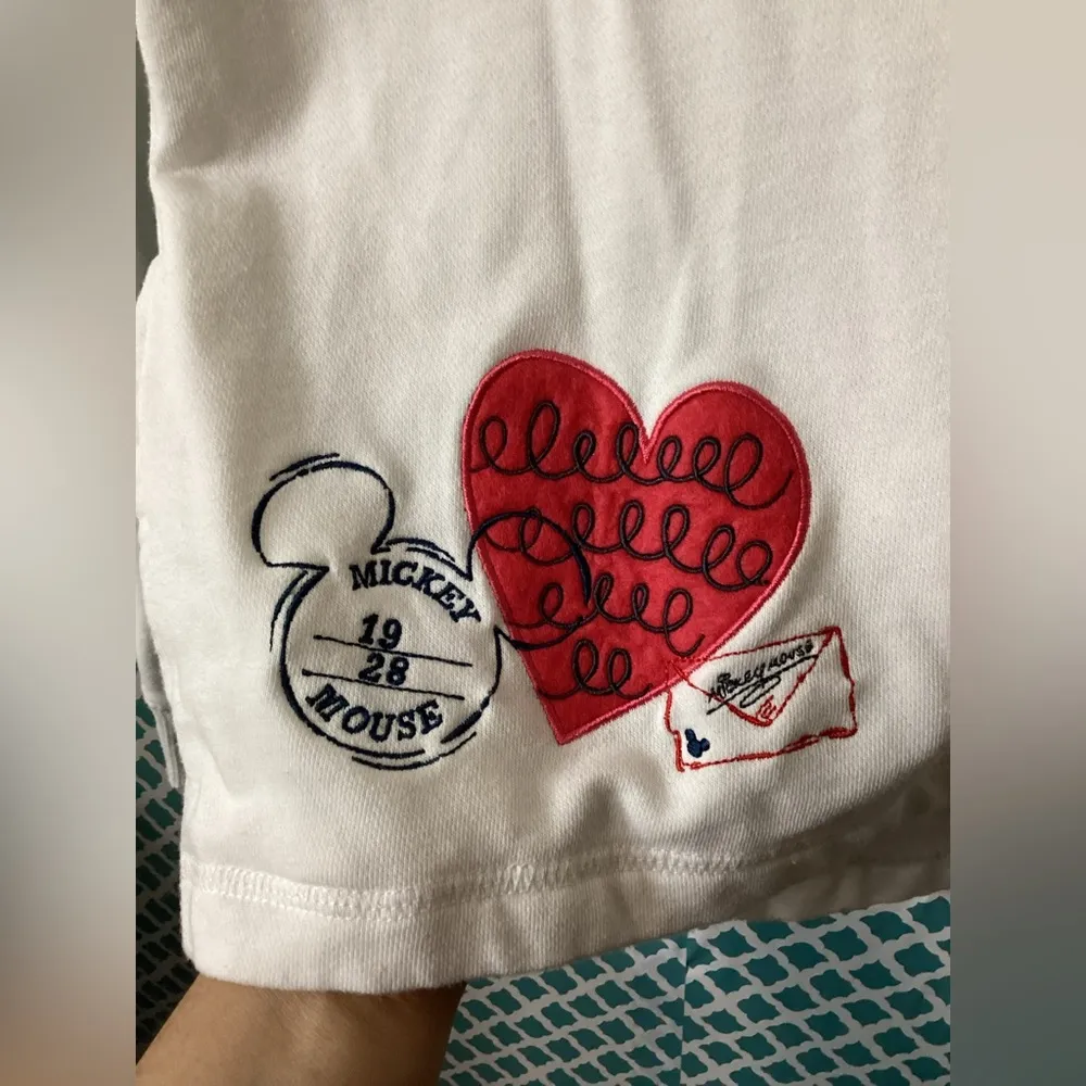 Disney women’s hoodie sweater - Image 5