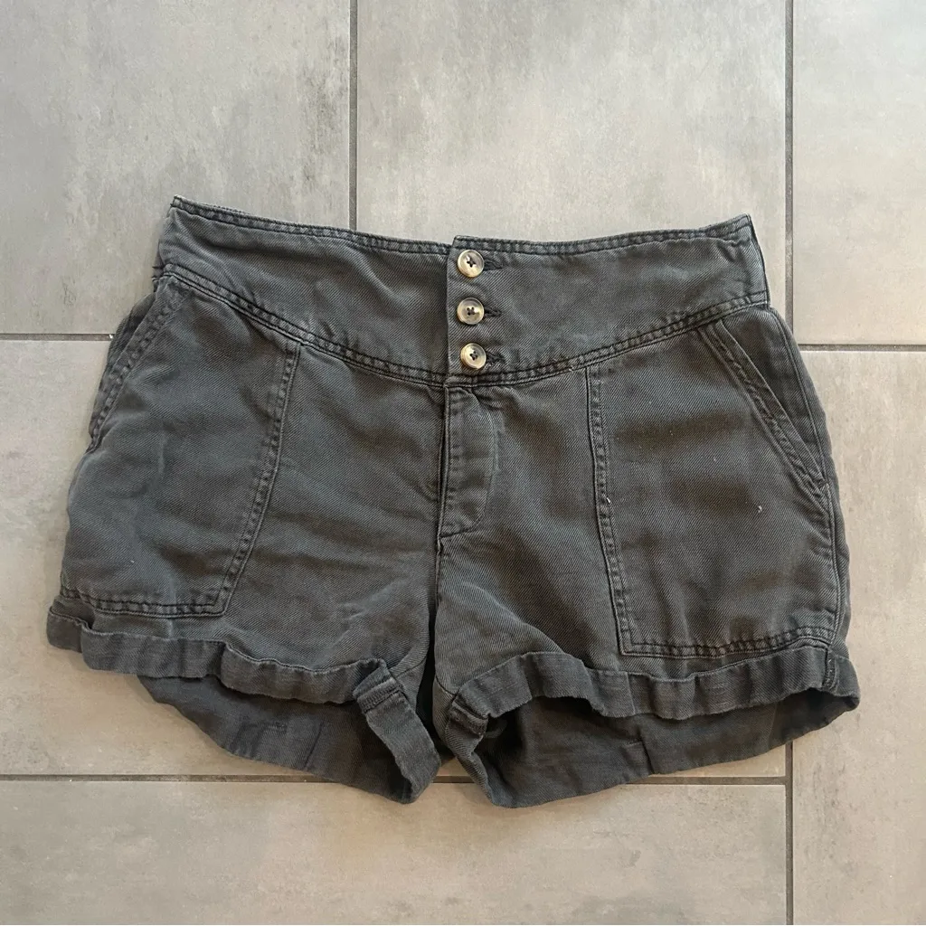 Aerie High-Waisted 3 Button Short in Smoked Grey - Image 2