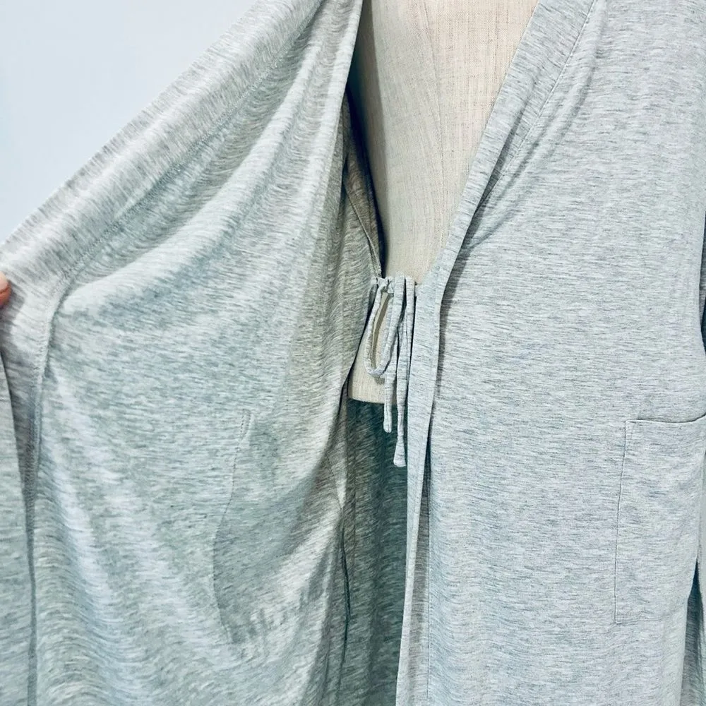 Lands End Grey Lace-Trimmed Robe size Medium SO SOFT - Image 7