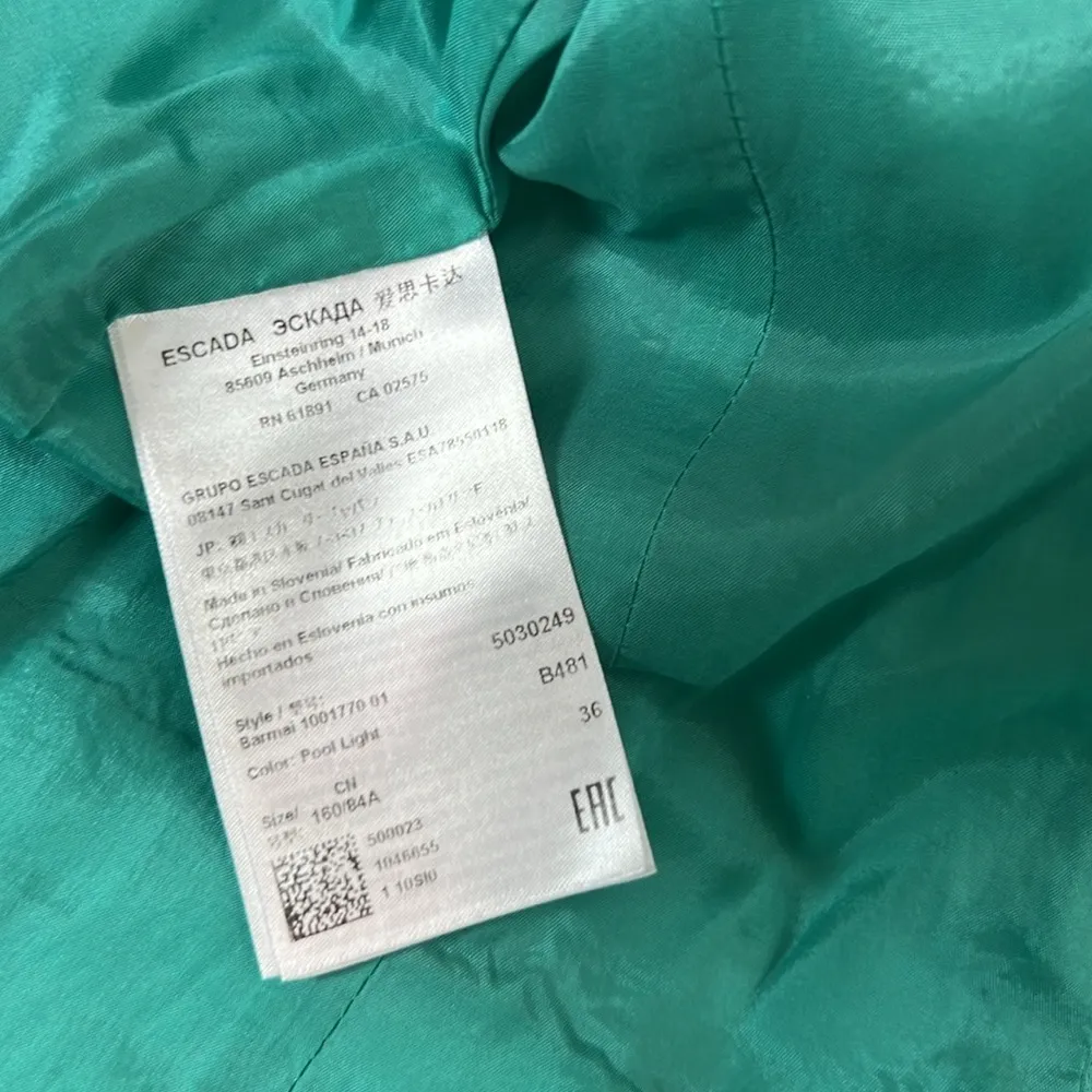 Women’s Escada pool light Blue scalloped collar cotton Jacket Blazer size 6 - Image 7