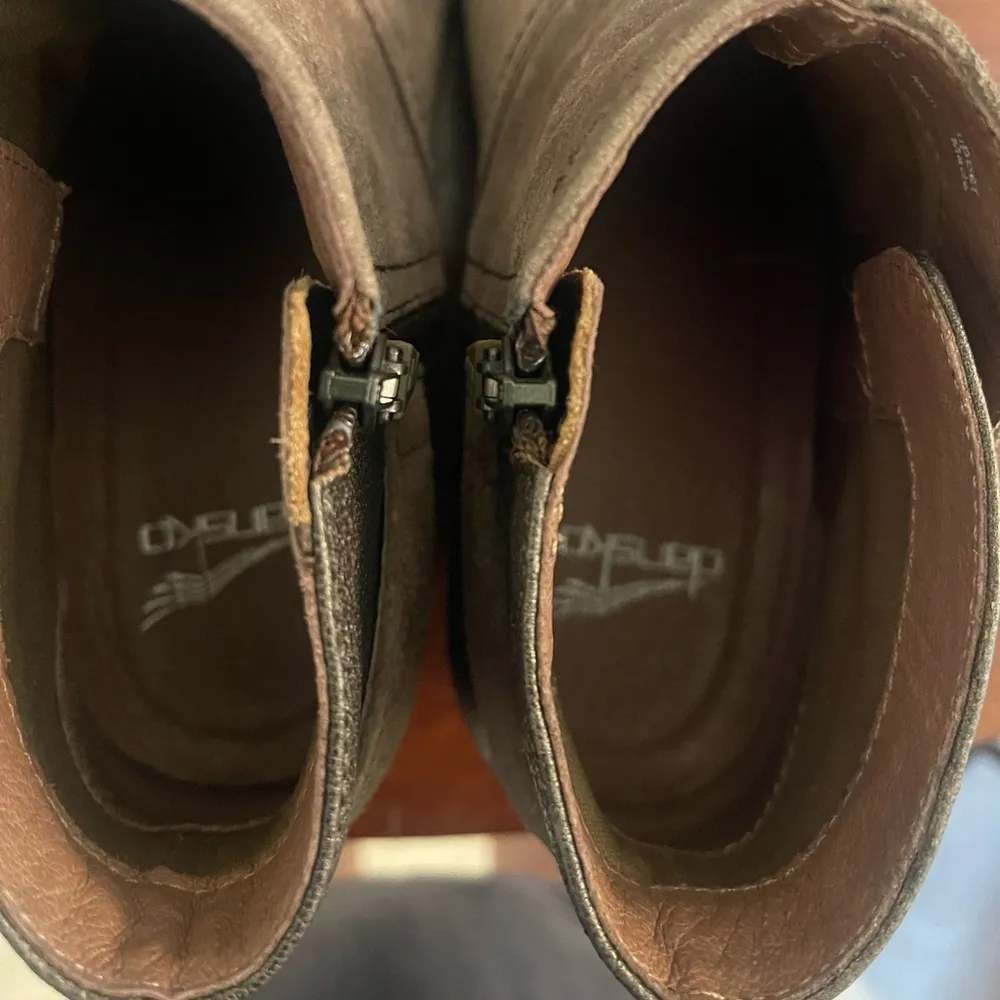 Women's Dansko Shirley Ankle Booties Wedge with Buckle 36 Taupe Suede & Leather - Image 6