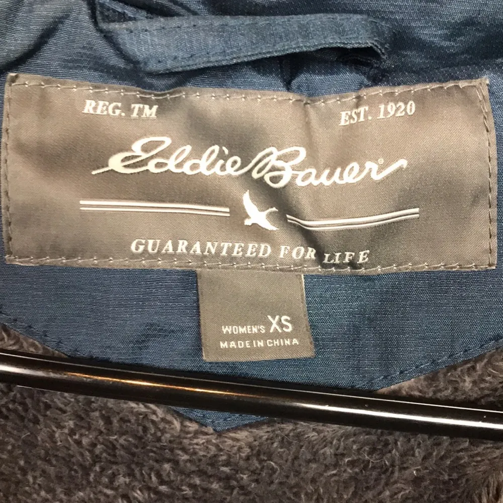 Eddie Bauer Women’s Goose Down Puffer Navy Blue Long Line Winter Snow Jacket - Image 11