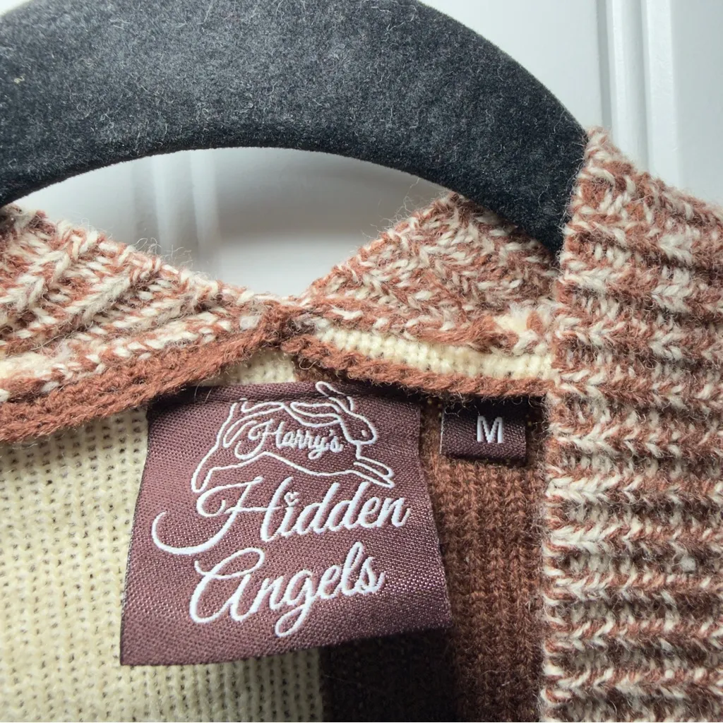 Harry’s Hidden Angels Medium Brown Cream Checkered Cardigan Love On Tour Retro - Image 9