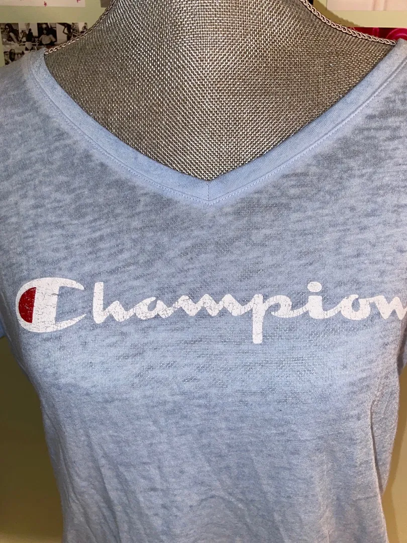 Champion T-shirt - Image 2
