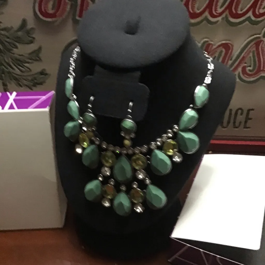 Lia Sophia "Melodious" Statement Necklace & Matching Earrings Retired NEW - Image 5