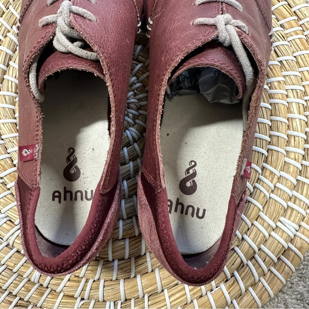 Ahnu Women’s Emery Leather Oxford Lace Up Shoes Comfortable in Red Size 7.5 - Image 6