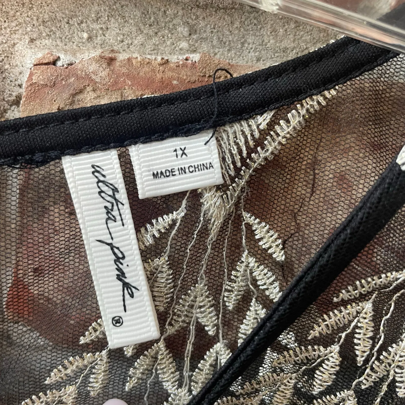 Ultra Pink Black Gold Embroidered Top Size 1X Sheer Embroidered Maximalist - Image 4