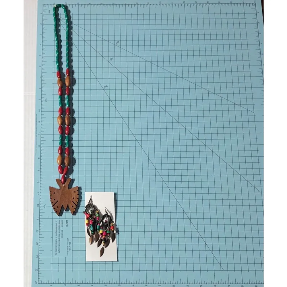 Vintage Wooden Pendant Beaded Necklace and Feathered Earrings Set Green - Image 5