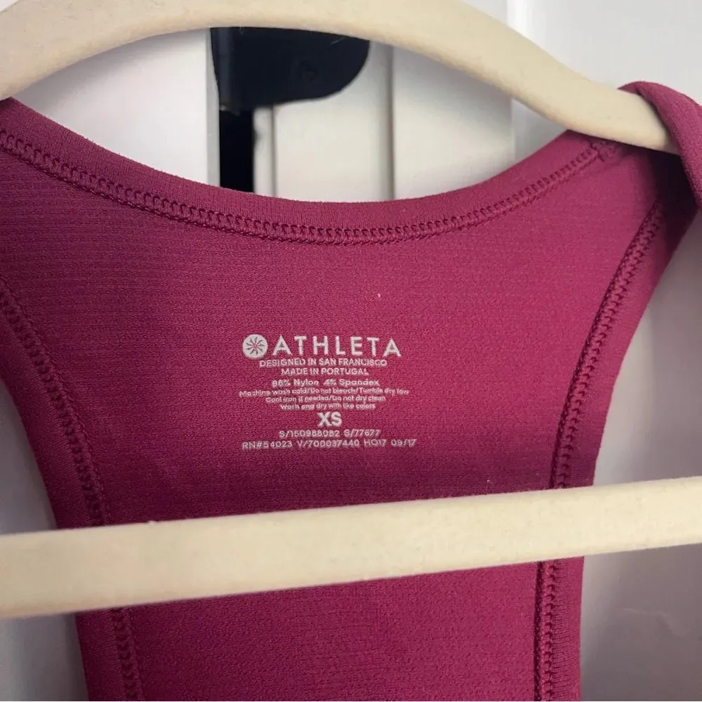 Athleta  speedlight Burgundy Red Ruched Tank Top seamless - Image 3