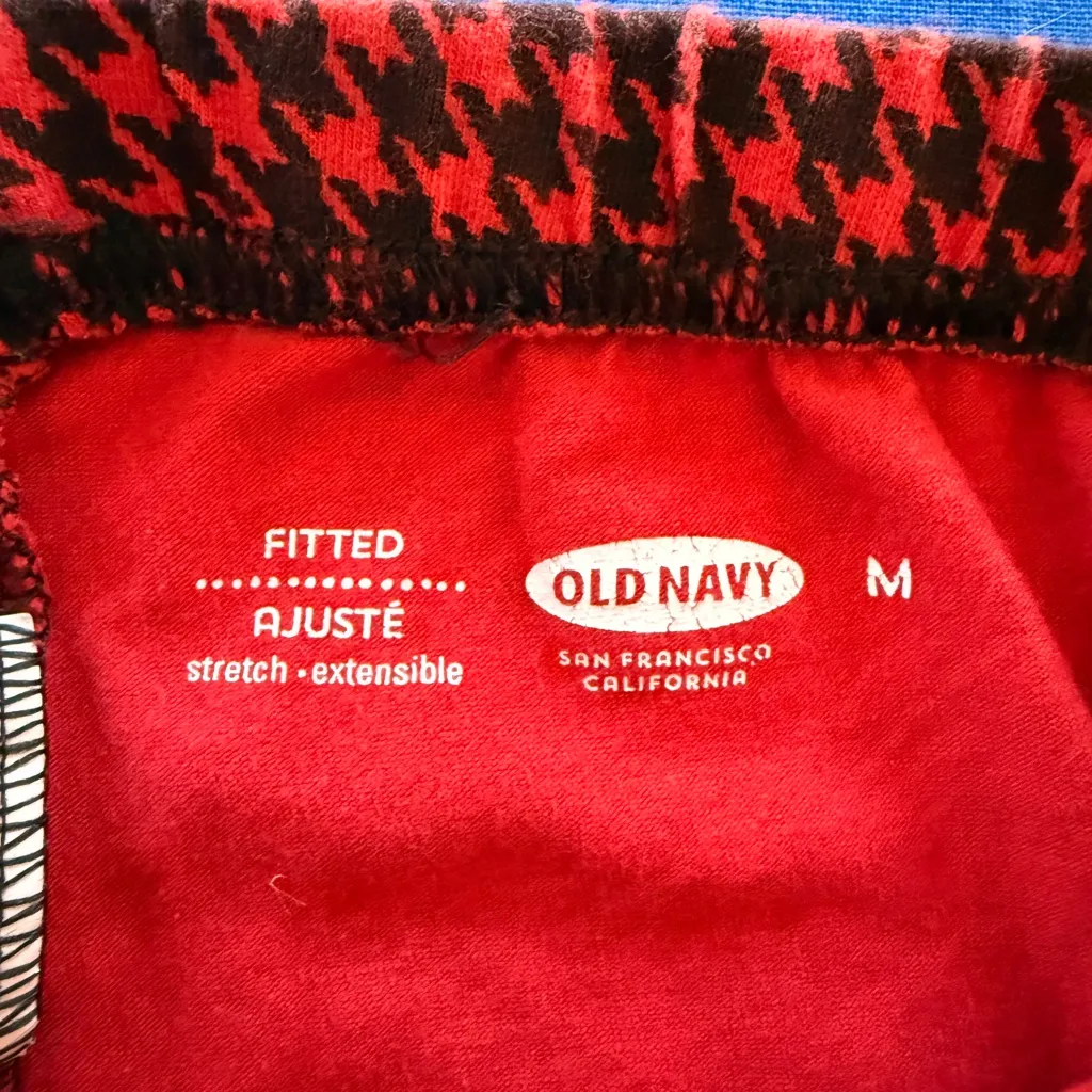 Old Navy  EUC Red and Black Herringbone Pull-On Leggings - Image 4