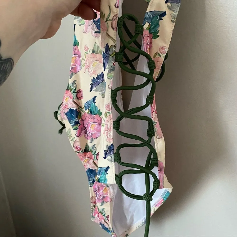 Military Hippie Bathing Suit One Piece Lace Up Sides Open Back Floral Print - Image 3