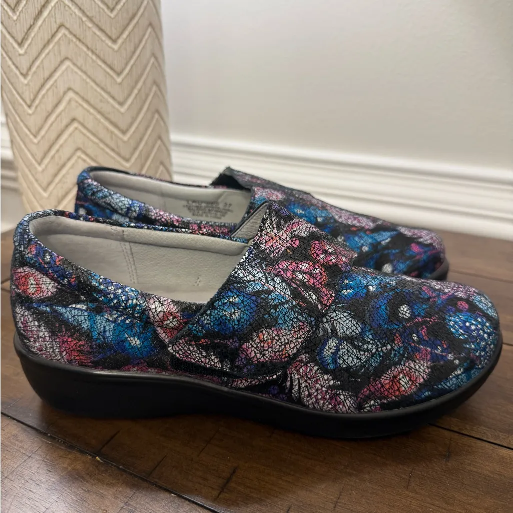 NEW Alegria Multicolor  Slip-On Shoes size 37 - Image 4