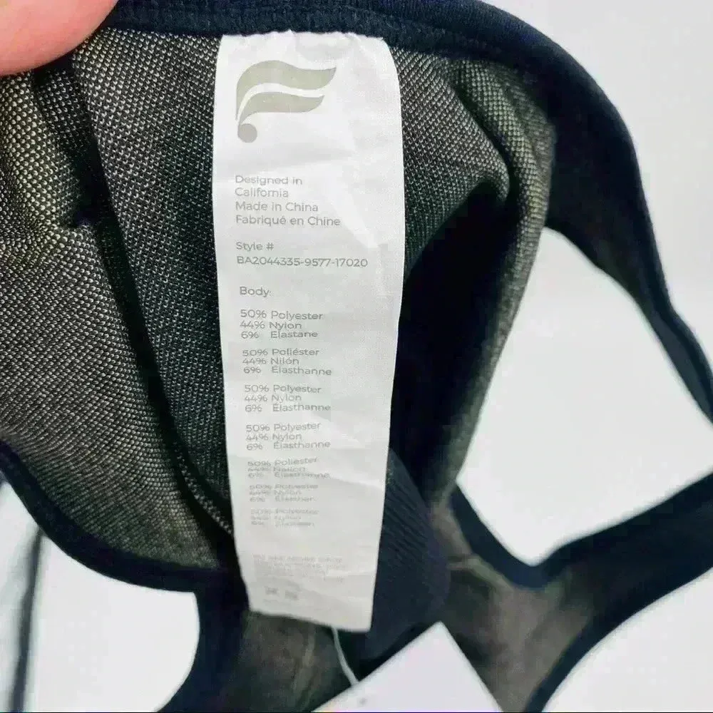 Fabletics Kamila Seamless Bra Women's XS Green Reptilia Black Stretch Athletic‎ - Image 7