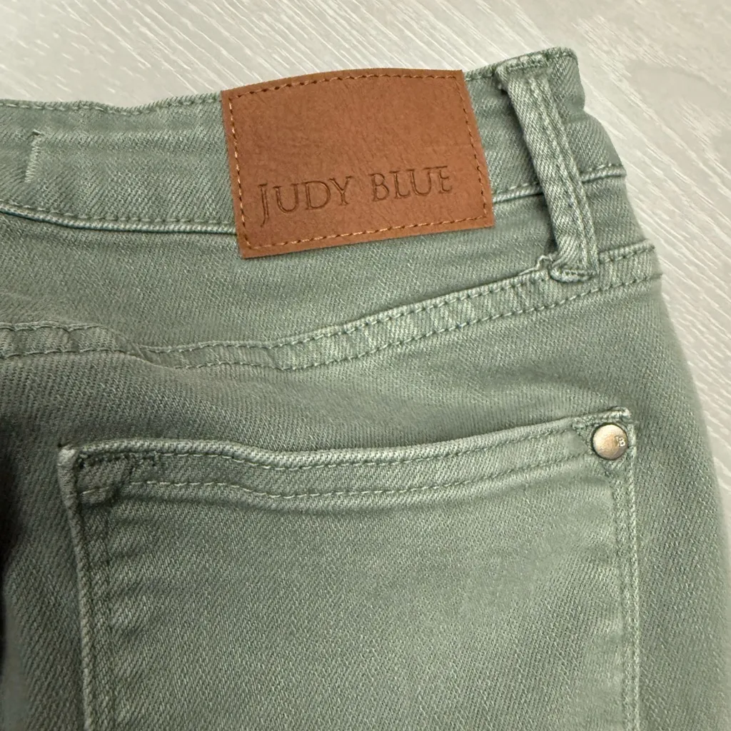 Judy Blue Jeans Women Size 8 Green Denim Mid‎ Rise Capri Stretch pants - Image 5