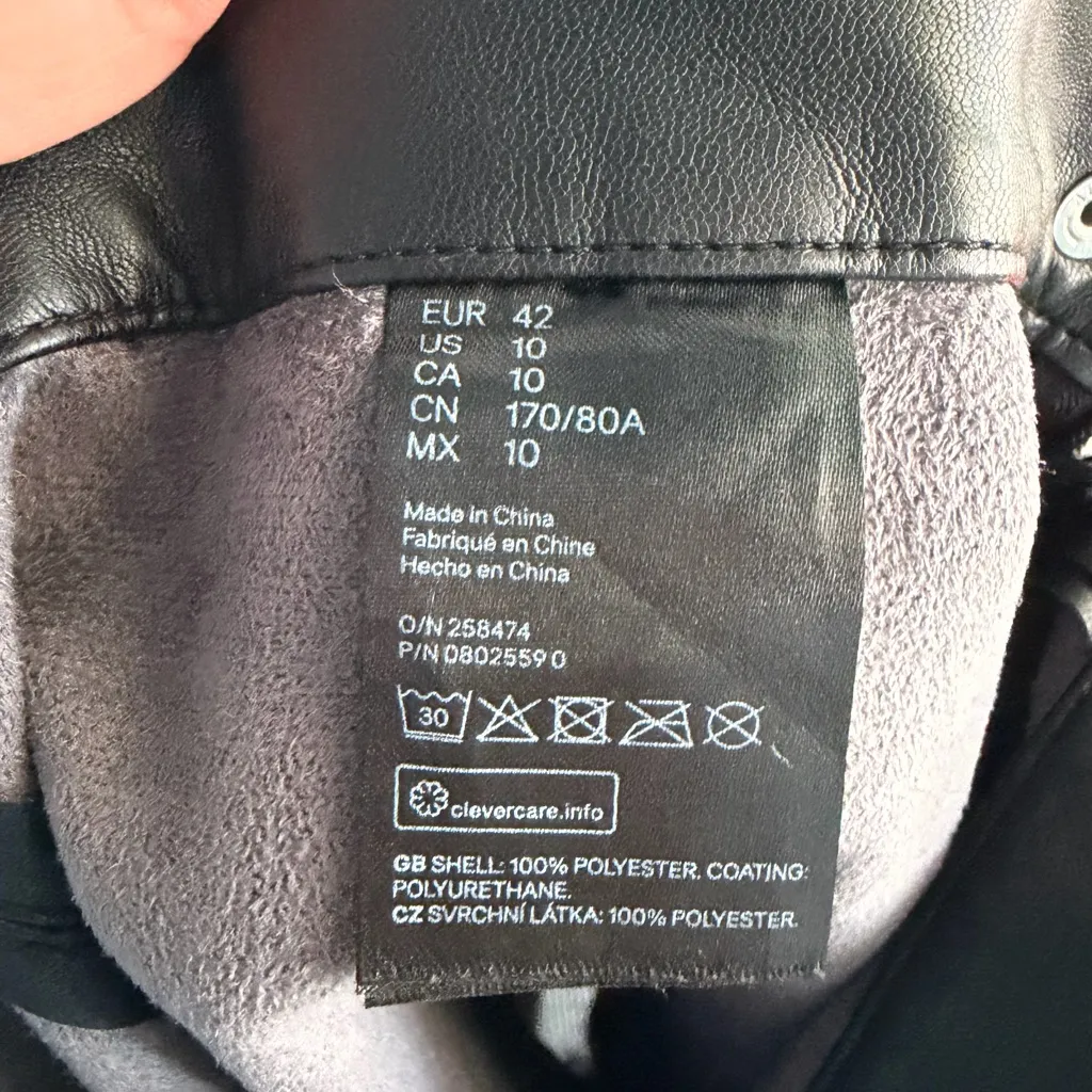 H&M Black 🖤  Size 10 Faux Leather Midi Skirt Women’s 🖤Back Zip & Snap Closure - Image 8