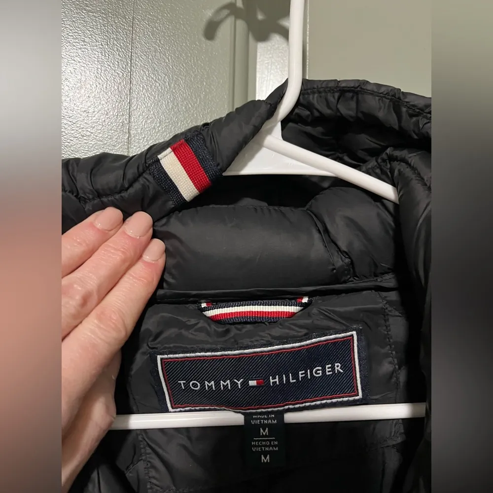 Tommy Hilfiger Puffy Coat Sz M VGUC - Image 8