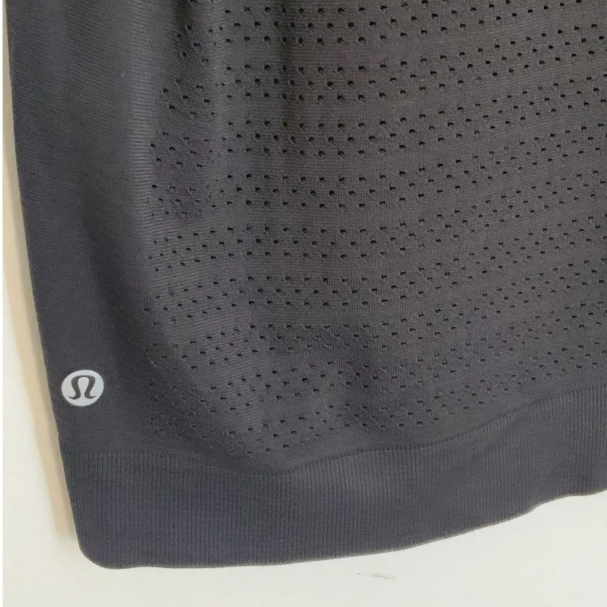 Lululemon Black Mesh Tank size 4 - Image 3