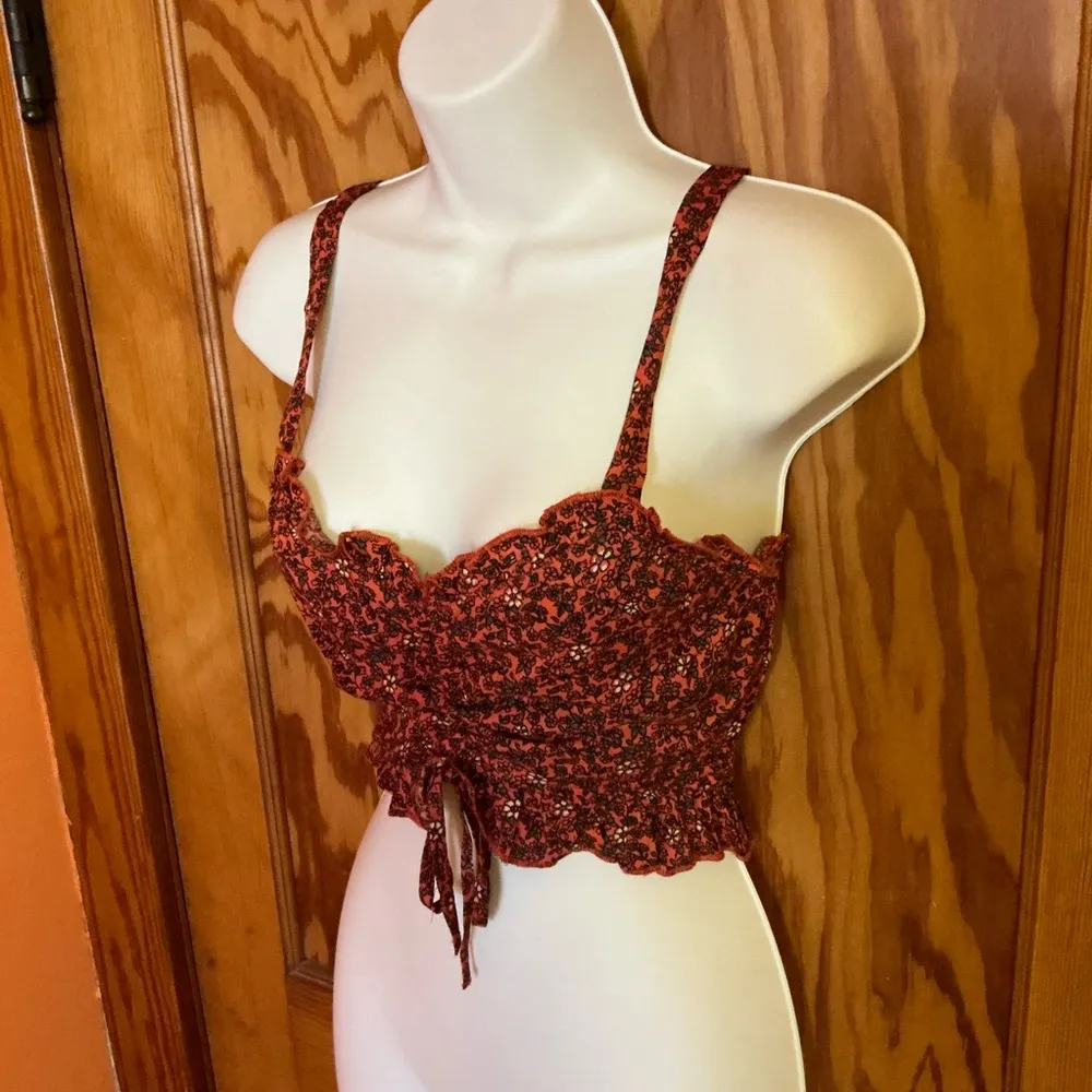 Urban Outfitters Band of gypsies floral crop top - Image 6