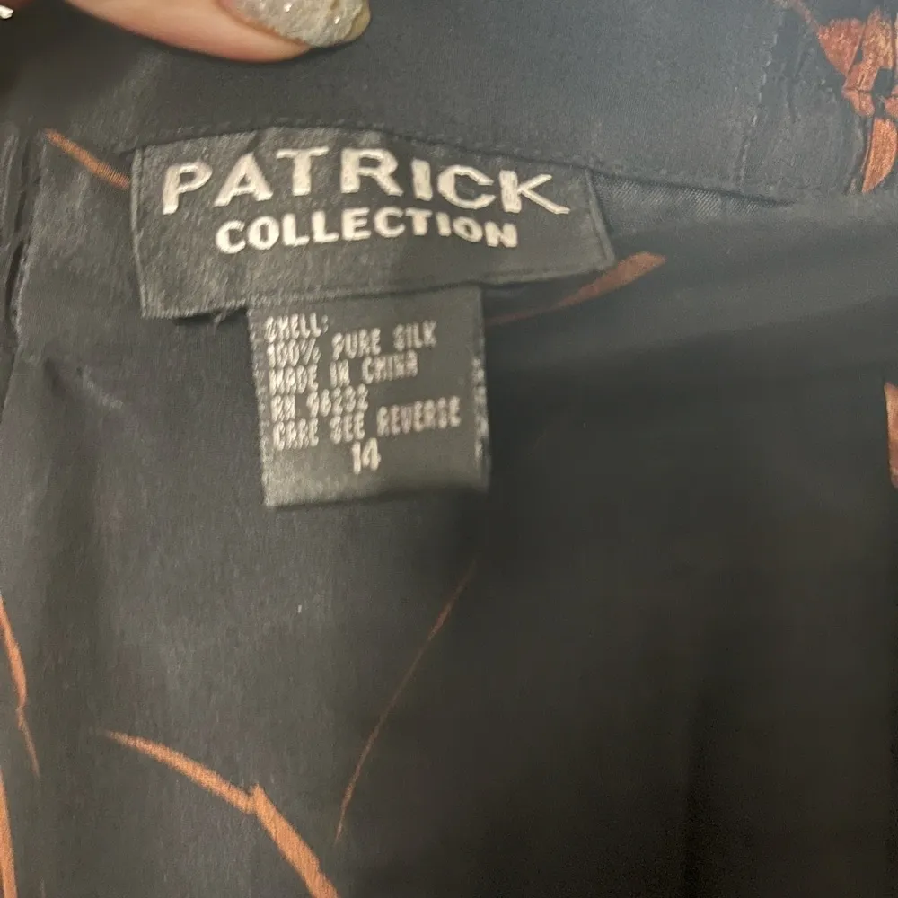 Patrick collection Silk slit Floral Skirt Black Size 14 - Image 2