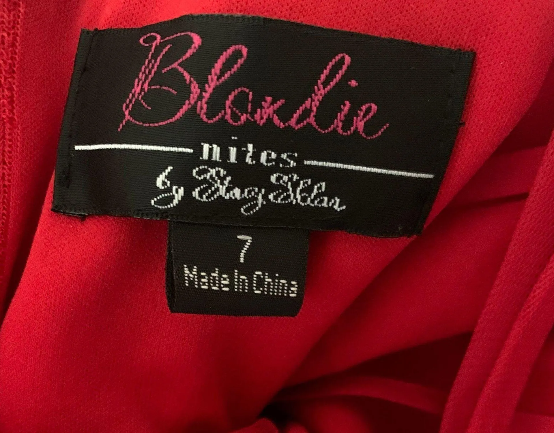 Beautiful Red Prom Dress - Image 3