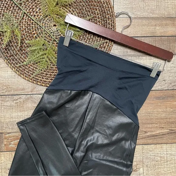Spanx Maternity Womens Leggings Black Faux Leather Mama Faux Size Small - Image 2