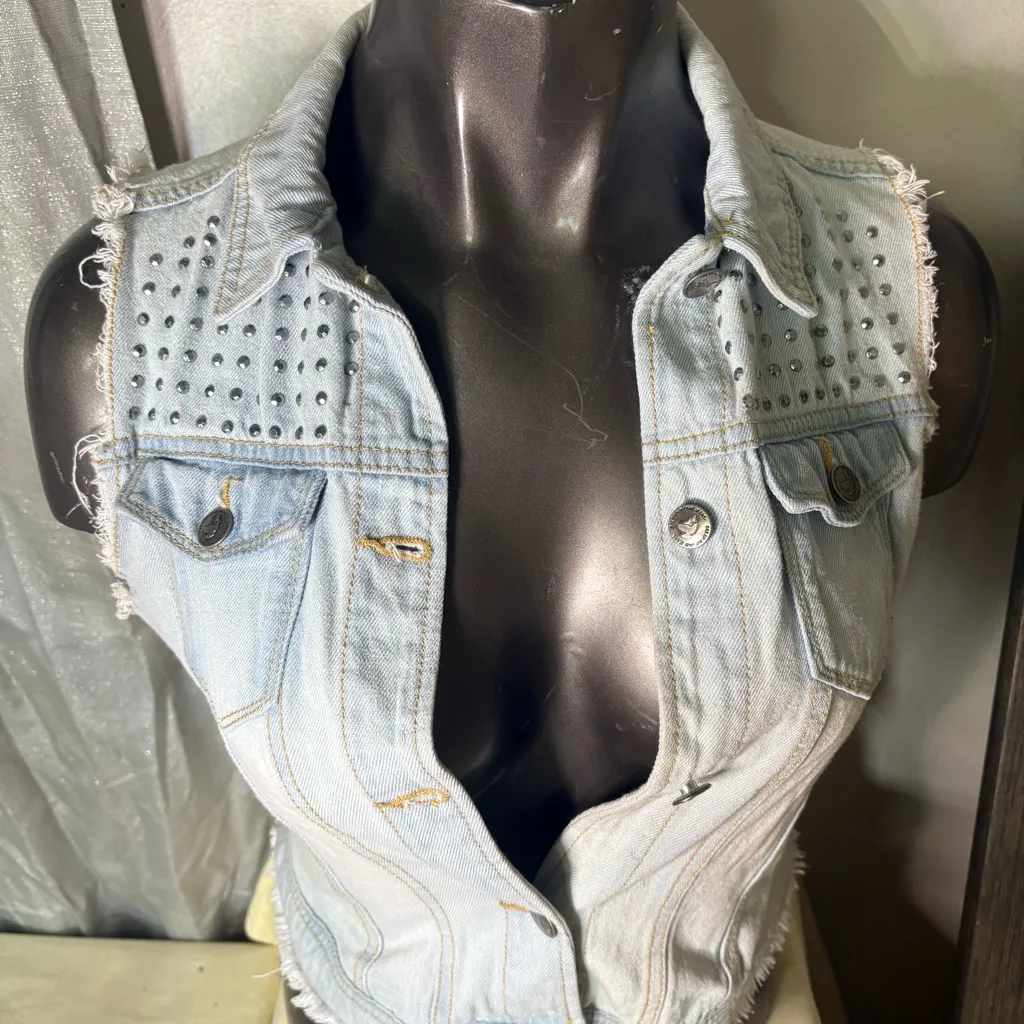 Light Blue Denim Vest with Studded Accents - Image 11