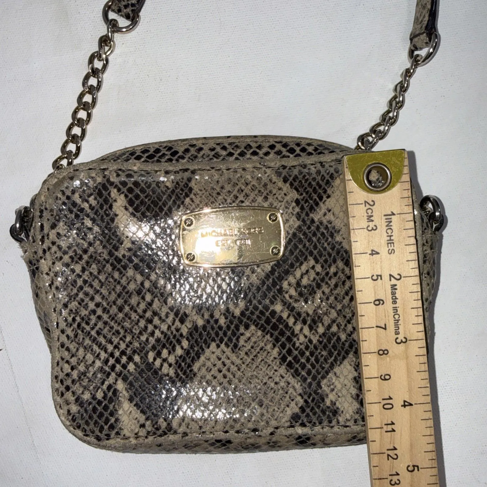 Michael Kors Snakeskin Handbag/Cross body Purse Good Condition. - Image 5