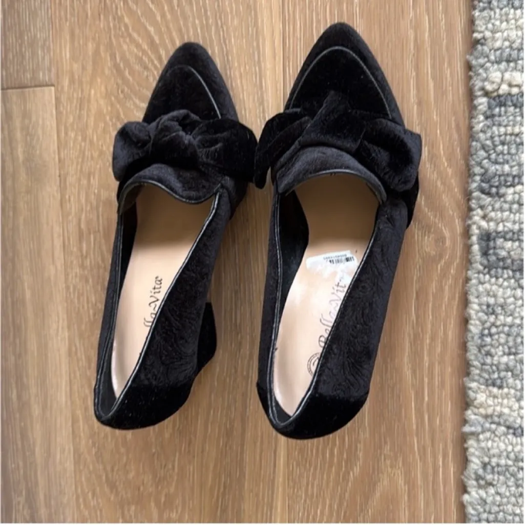 Bella Vita Women's Black Velvet Heels with Bow - Image 3