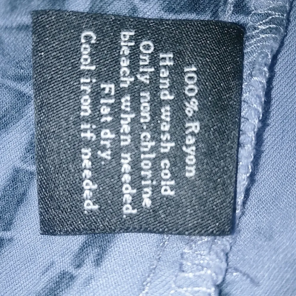 Rock & Republic S Sleeveless Tie Dye Blue Button Down Top - Image 2