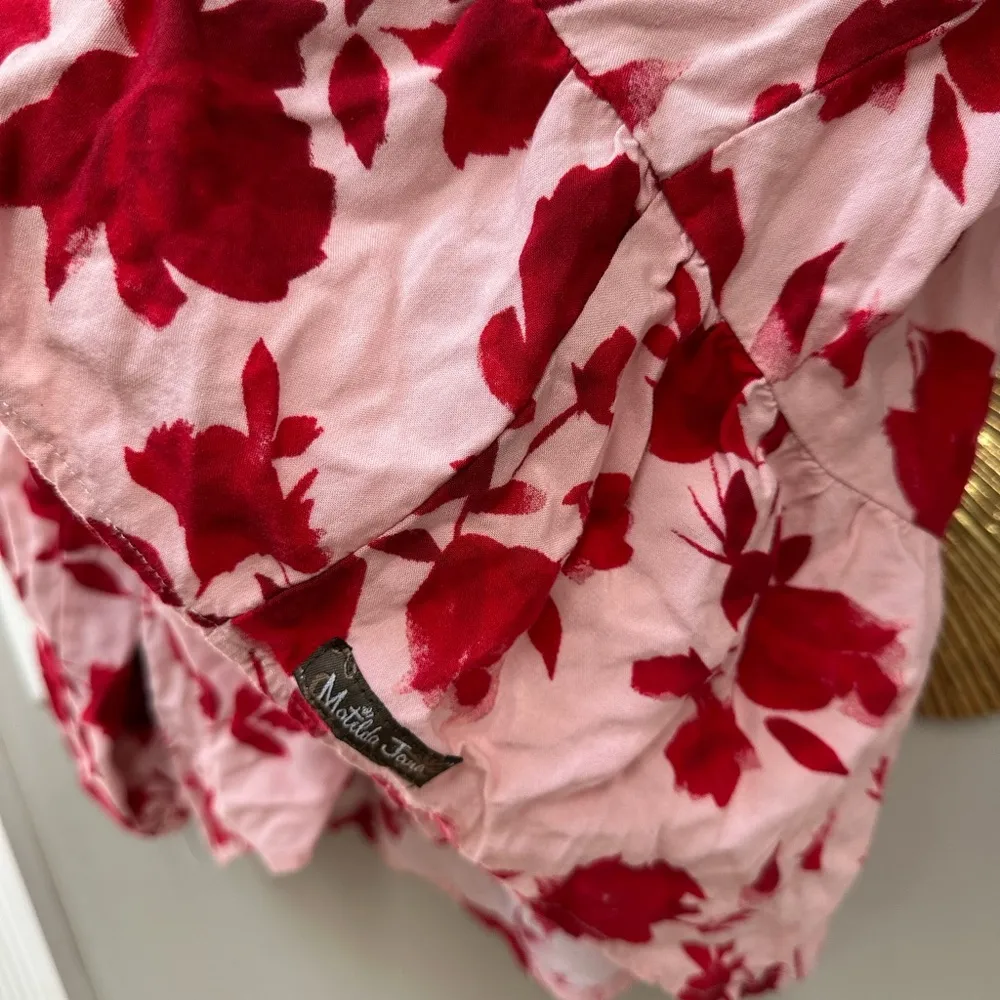 Matilda Jane 1/2 Button Blouse Large Red Pink Floral Blouse Top Jeweled Buttons - Image 4