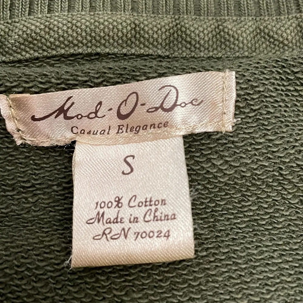 Casual Elegance Green Zip Front Mock Neck Women's Jacket Size Small - Image 13