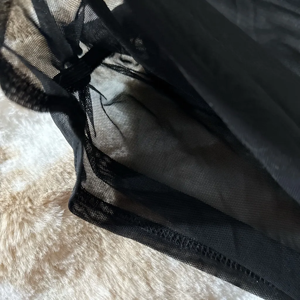 Elegant Black Long Sleeve Dress Size XS - Image 4