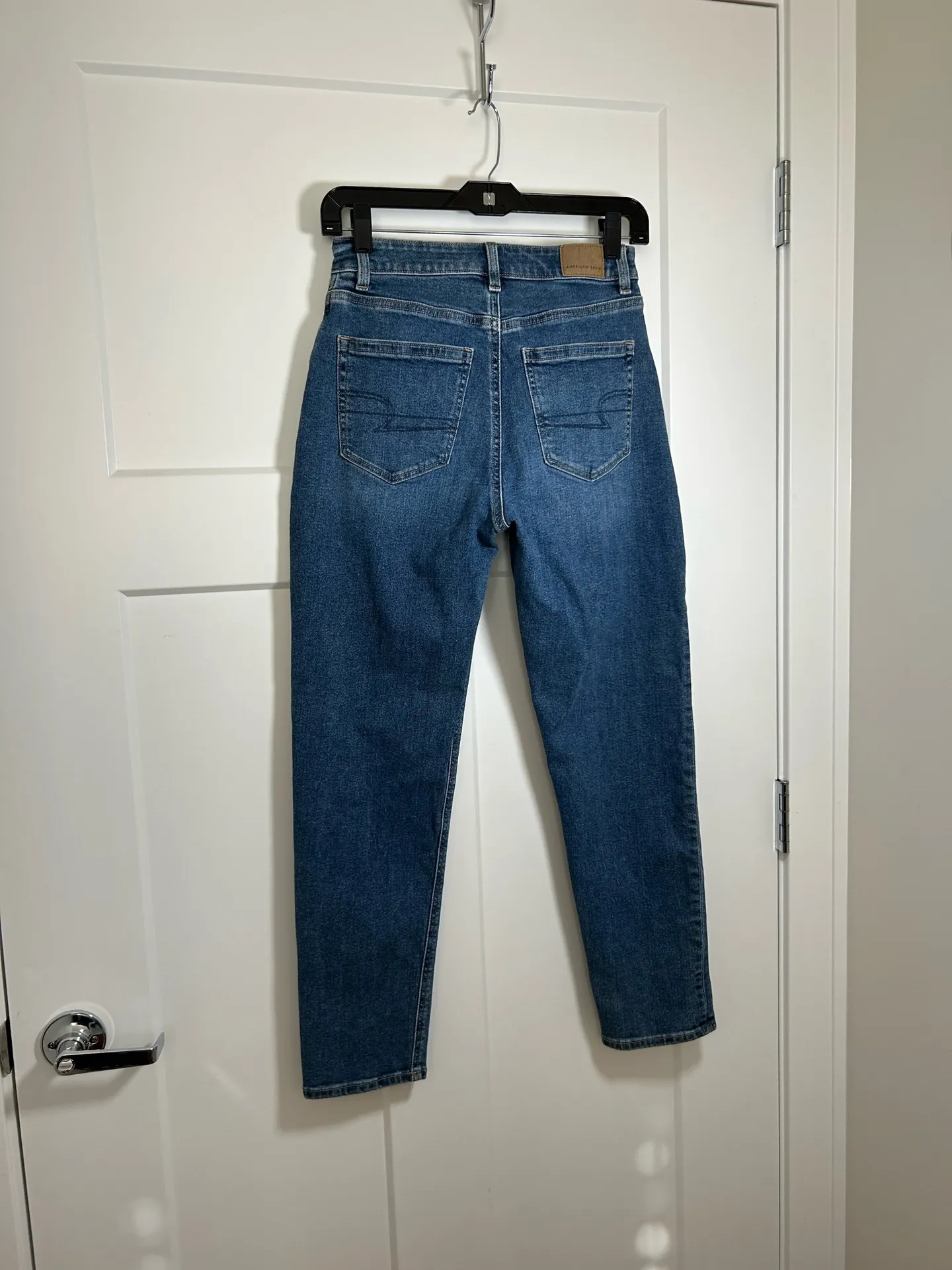 Size 2 mom jeans - American Eagle - Image 4