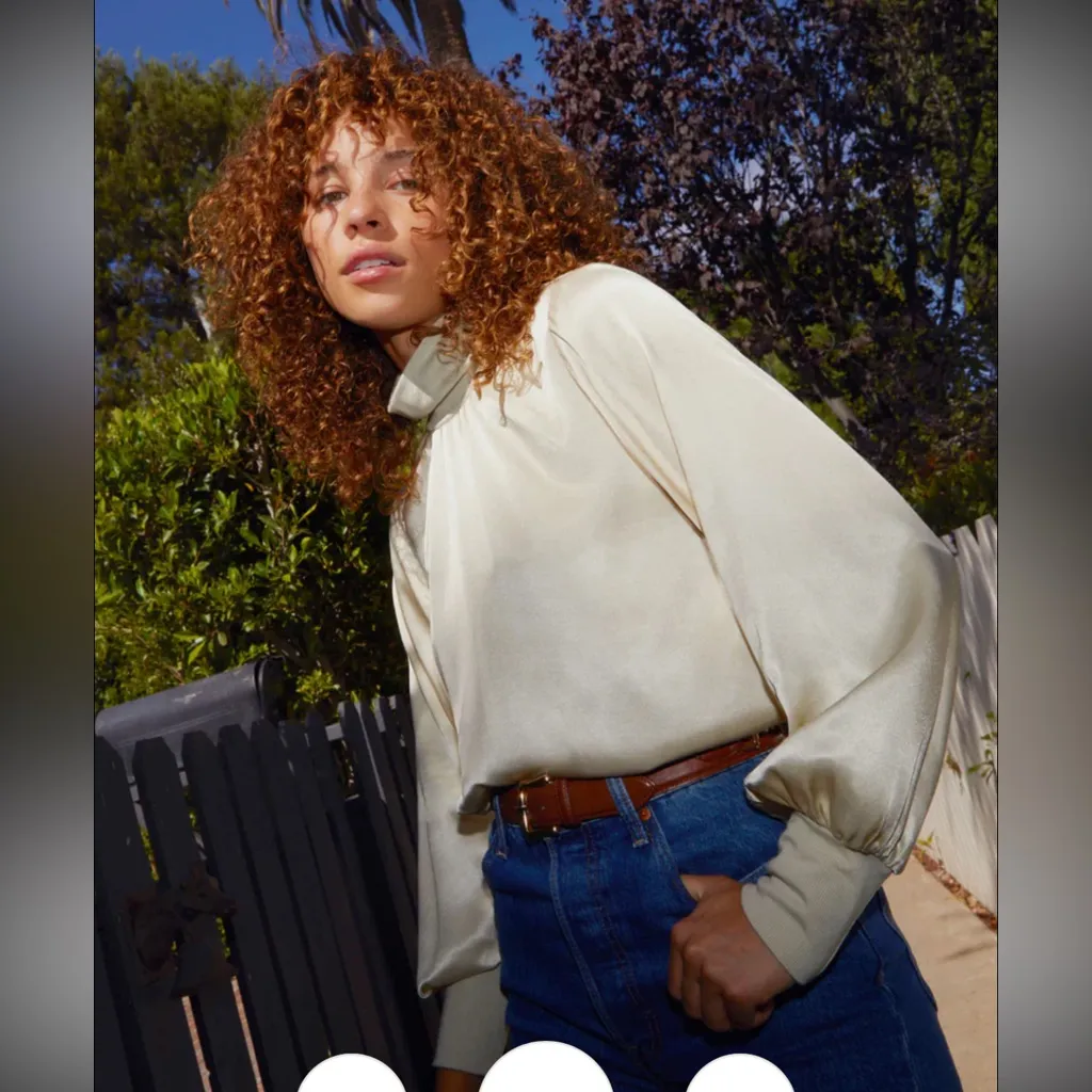 New with Tags Nation Ltd Anne Feminine Turtleneck in White Chocolate Sz M - Image 3