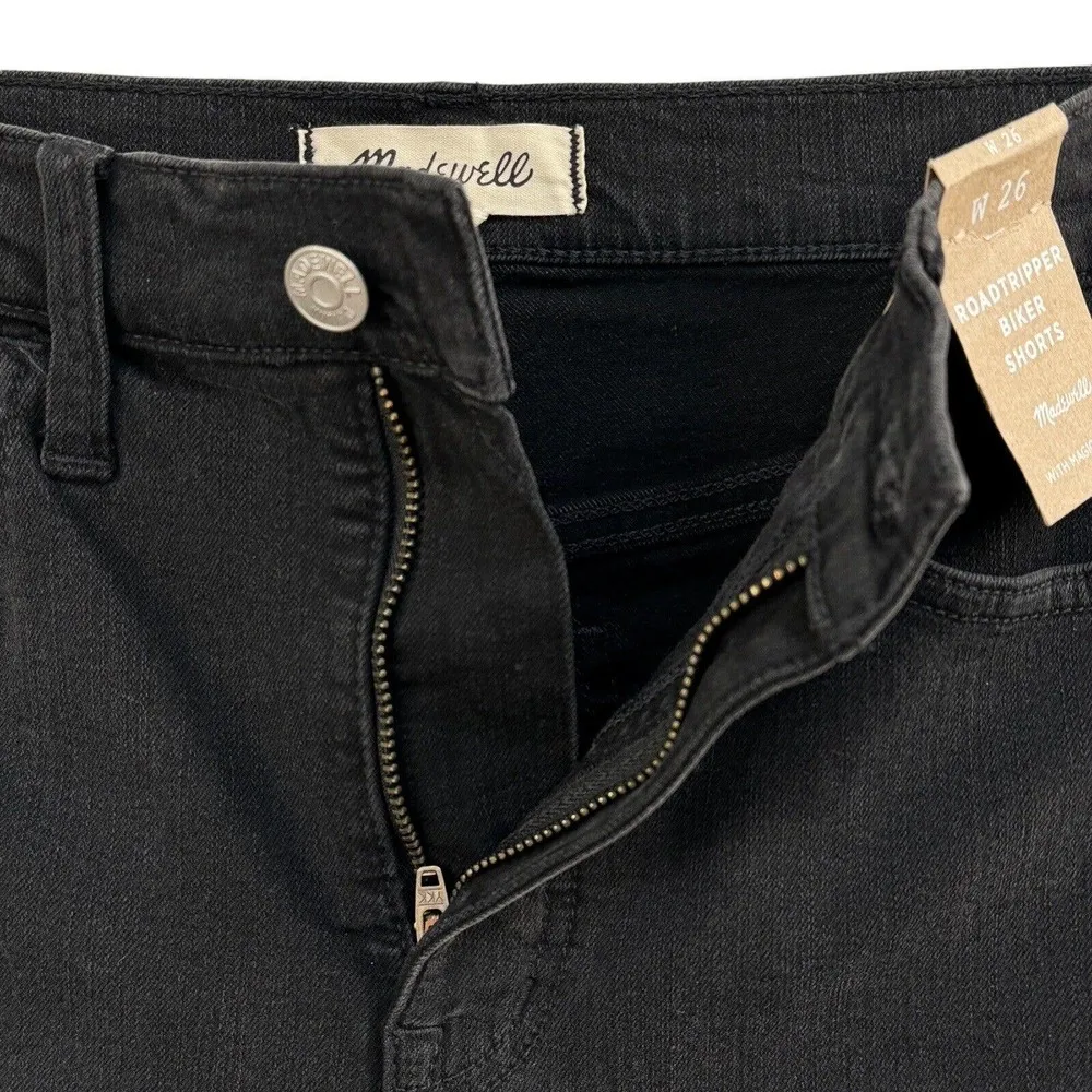 Madewell SZ 26 Roadtripper Biker Bermuda Jean Shorts Mid-Rise Stretch Lunar Wash - Image 3