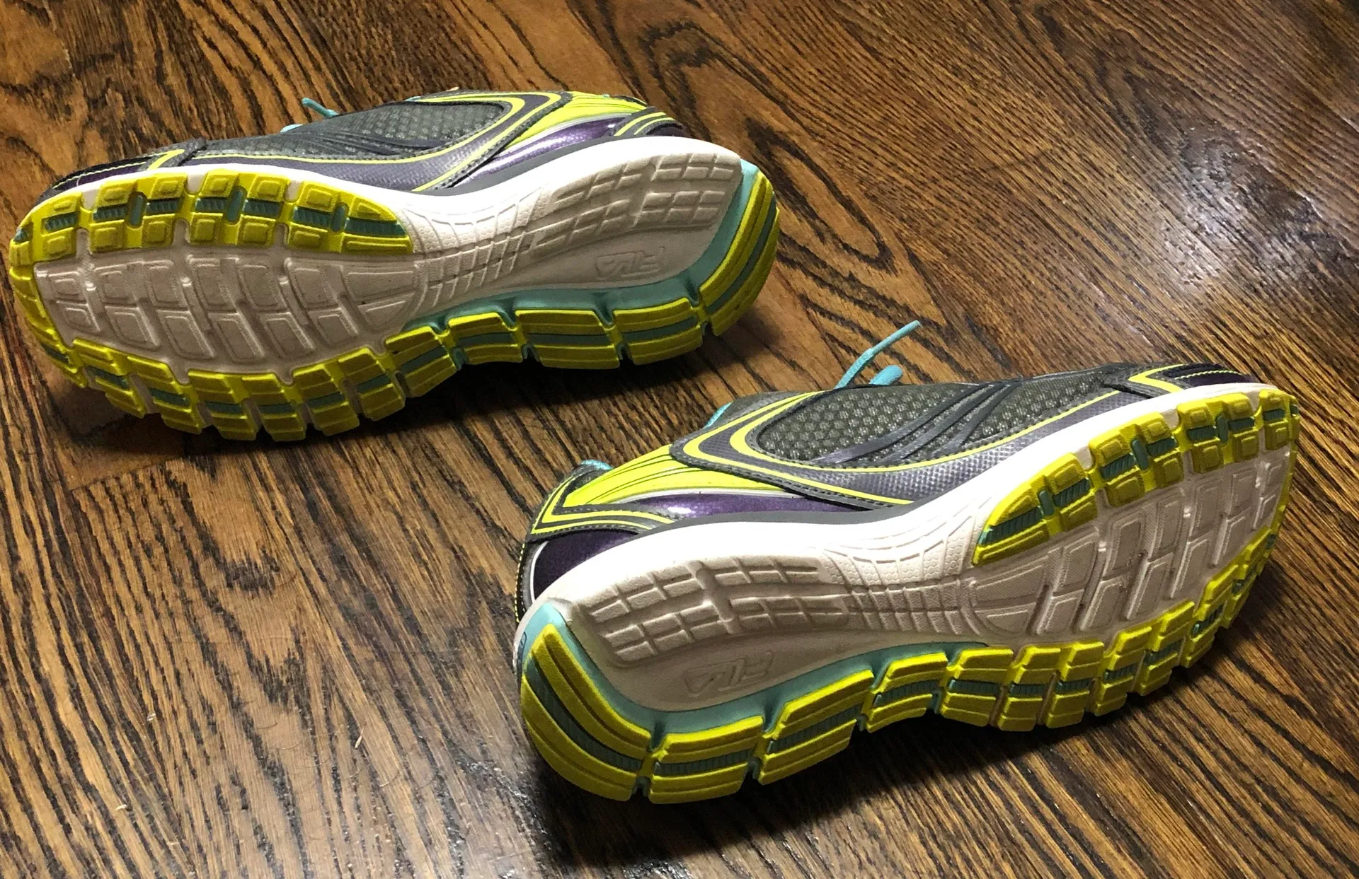 FILA Coolmax Memory Foam Shoes - Image 4