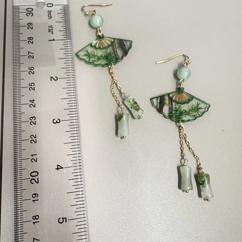 Vintage Style Bamboo Fan Earrings Green‎ Jade Drop Dangle Asian - Image 4