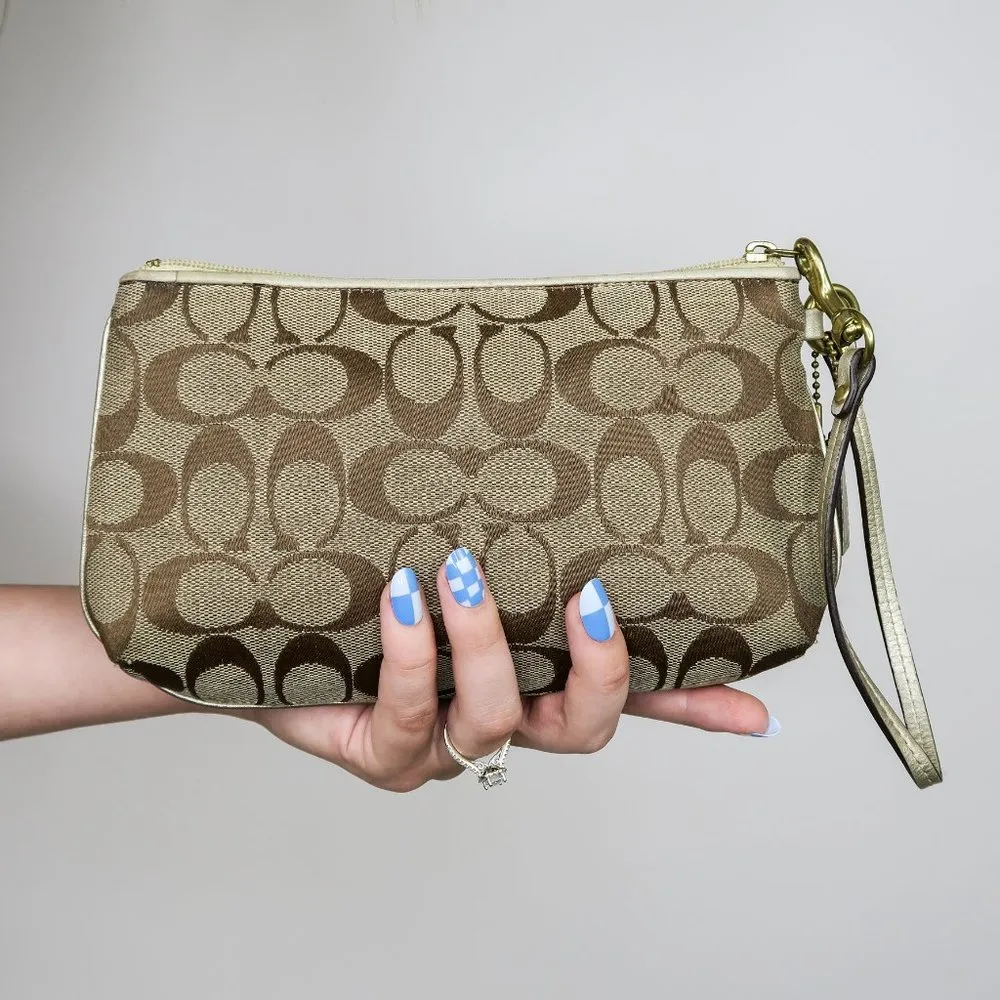 Vintage Coach Signature Canvas Brown Pleated Wristlet Purse - Image 4