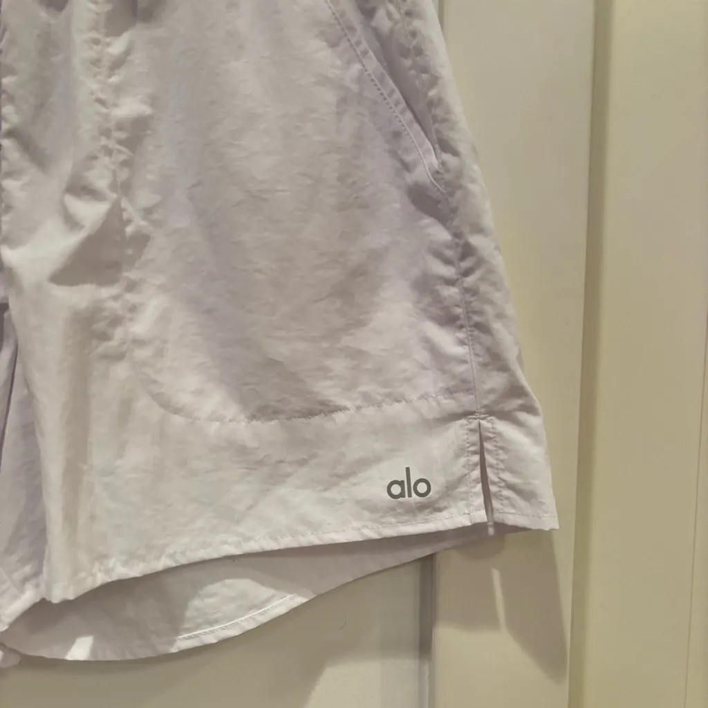 ALO Yoga Alumni White Shorts 3" Inseam Pockets Drawstring Women's Size Small - Image 4
