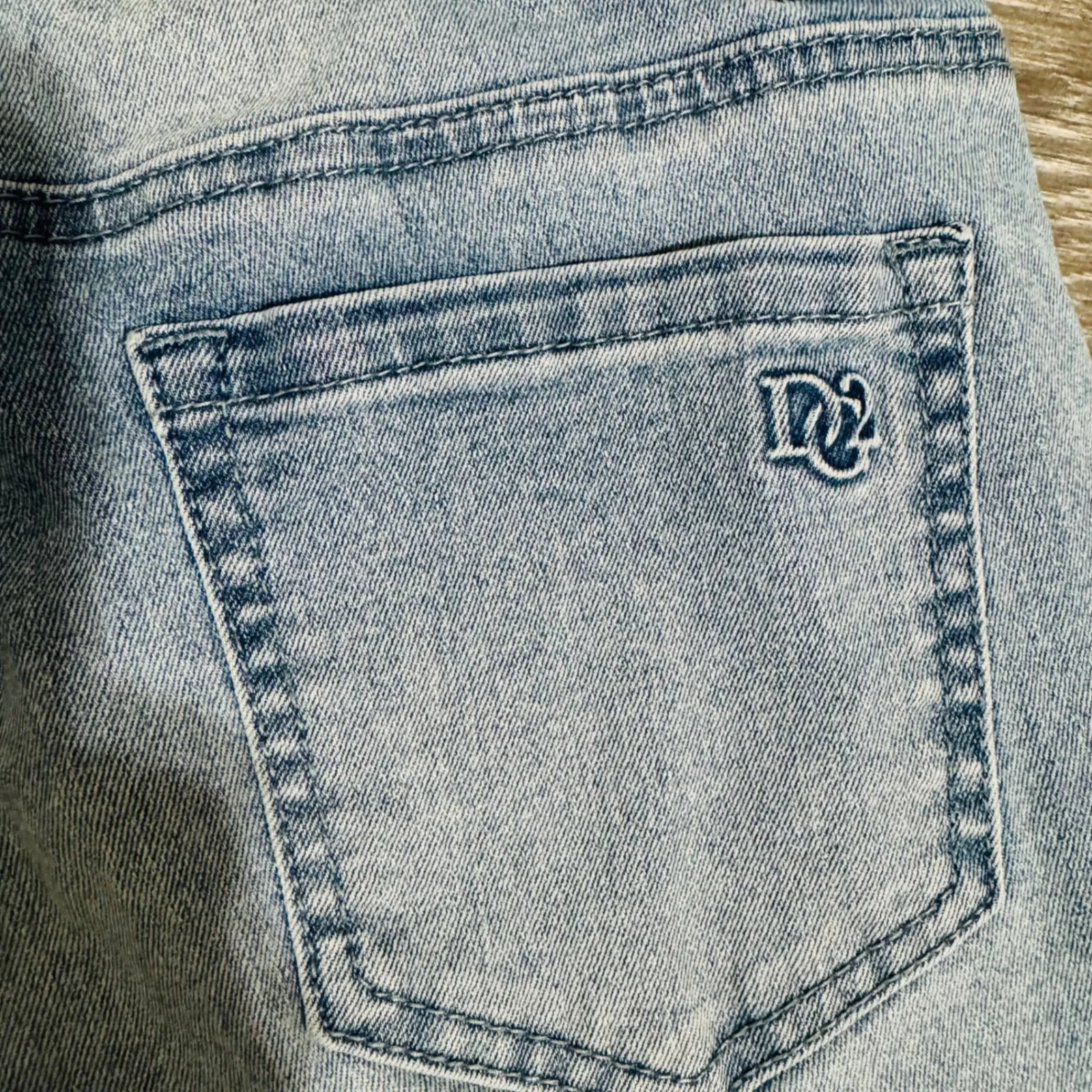 DG2 Y2K Light Wash Embroidered Flower Crop Flare Frayed Hem Blue Jeans 2P Boho - Image 8