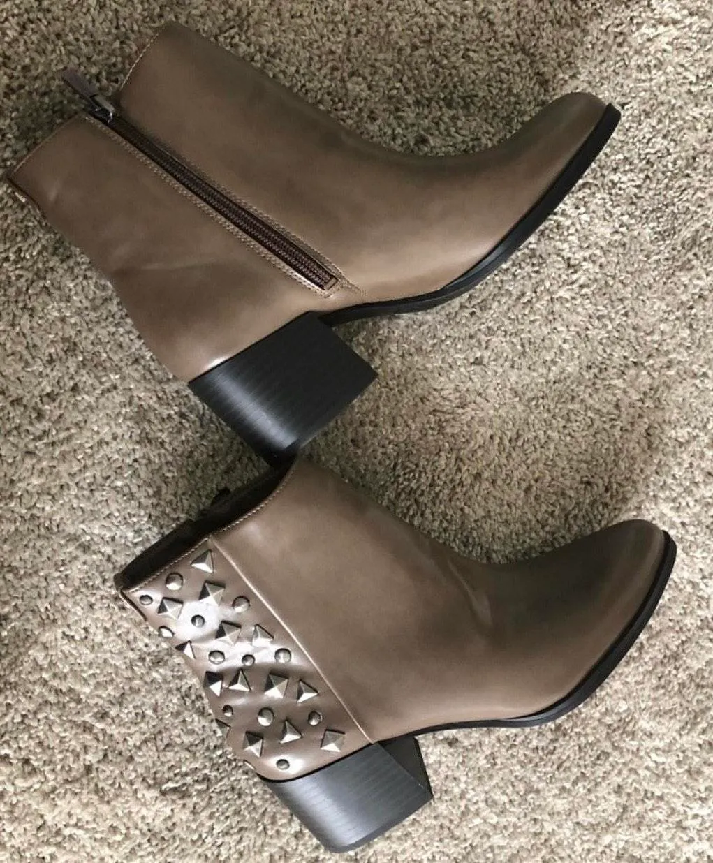 NEW  Circus taupe studded pointed boots - Image 4