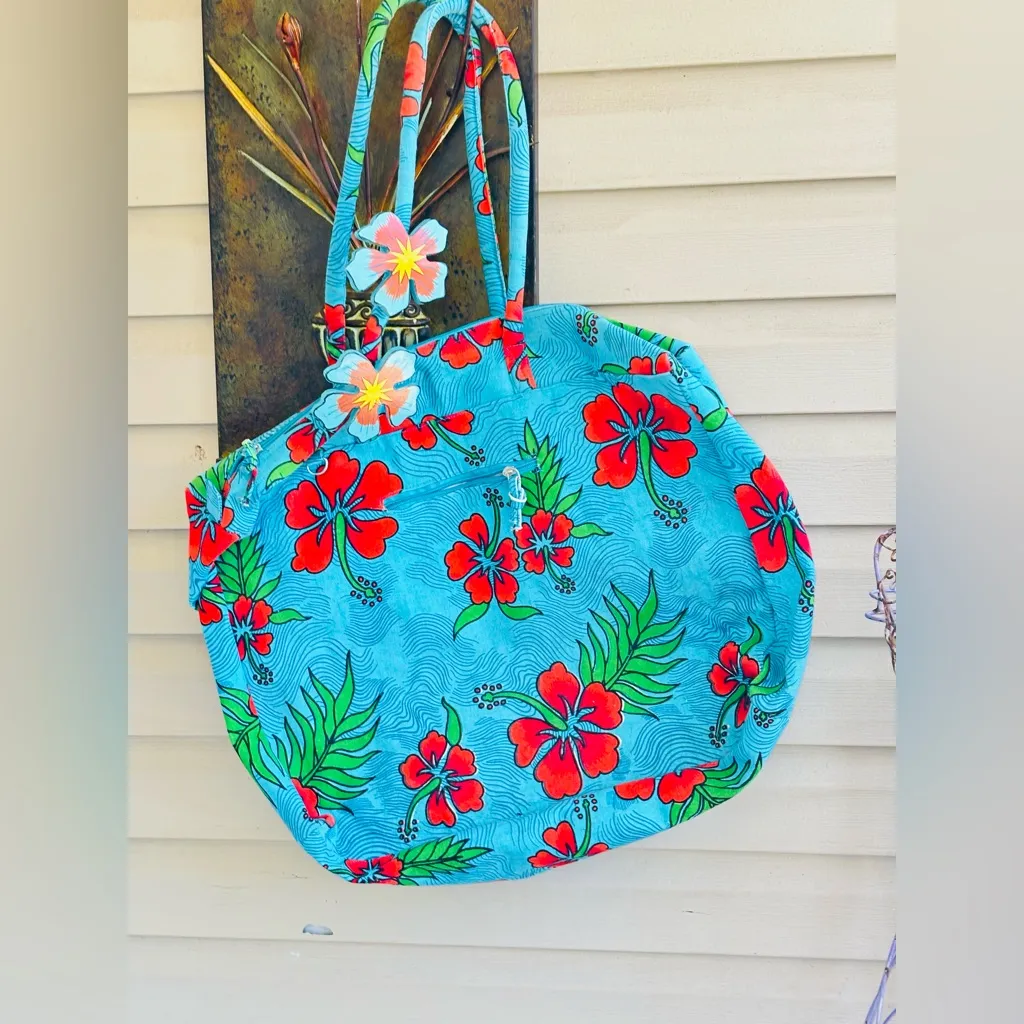 ISLAND WAVES light blue tote bag with Tropical Theme - Image 2
