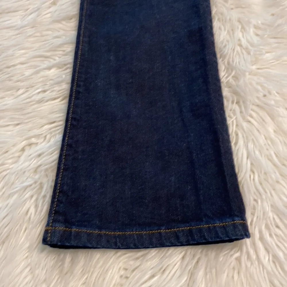 DKNY Jeans size 10 inseam 32” BNWOT darker wash jeans - Image 16