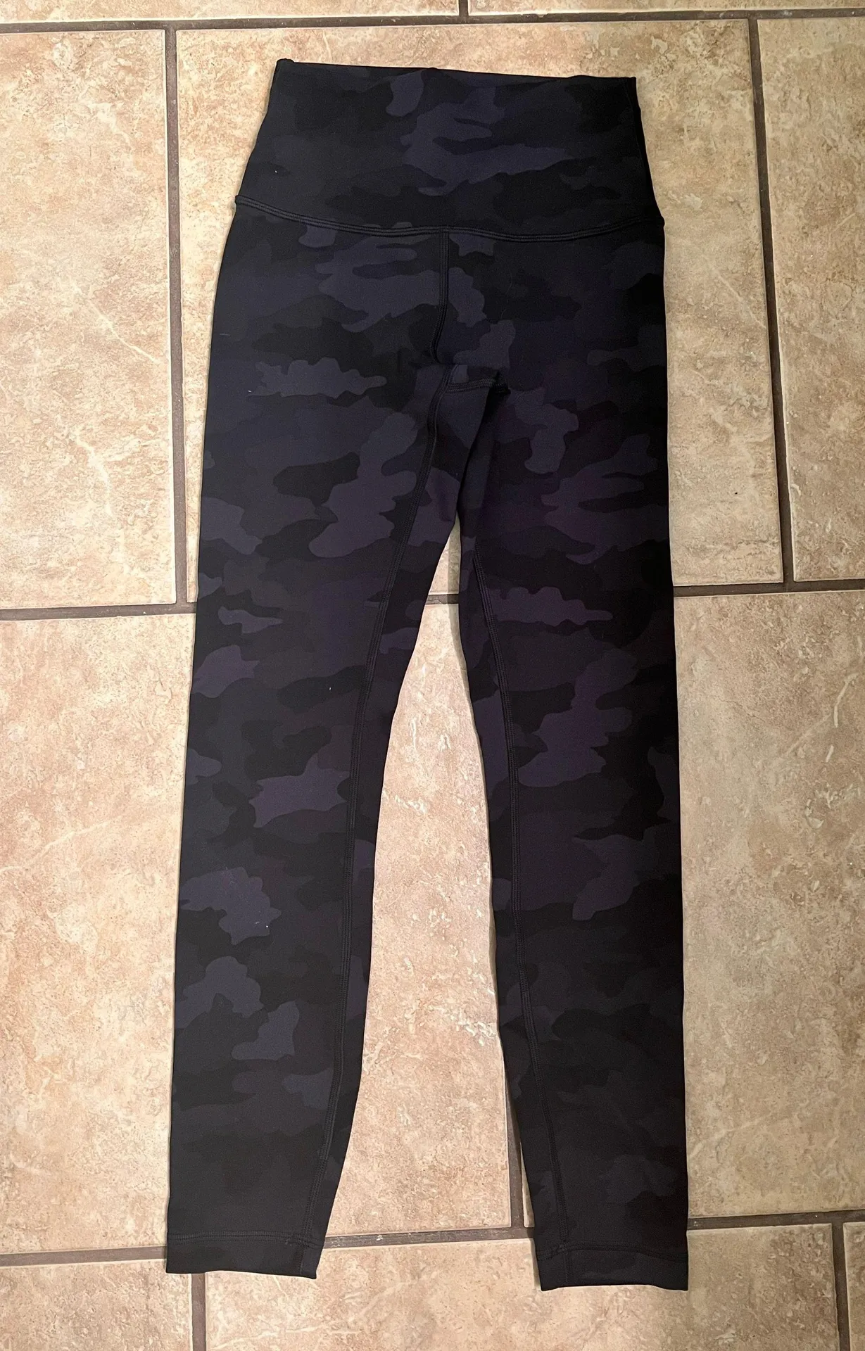Lululemon Wunder Train High Rise Tight 25” - Image 2
