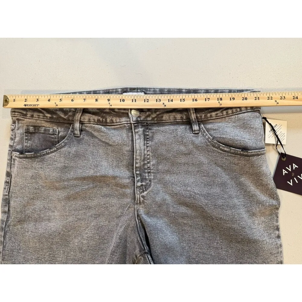 NEW Ava & Viv Jean Shorts Womens 22W Grey High Rise Stretch 9" Inseam Travel - Image 5