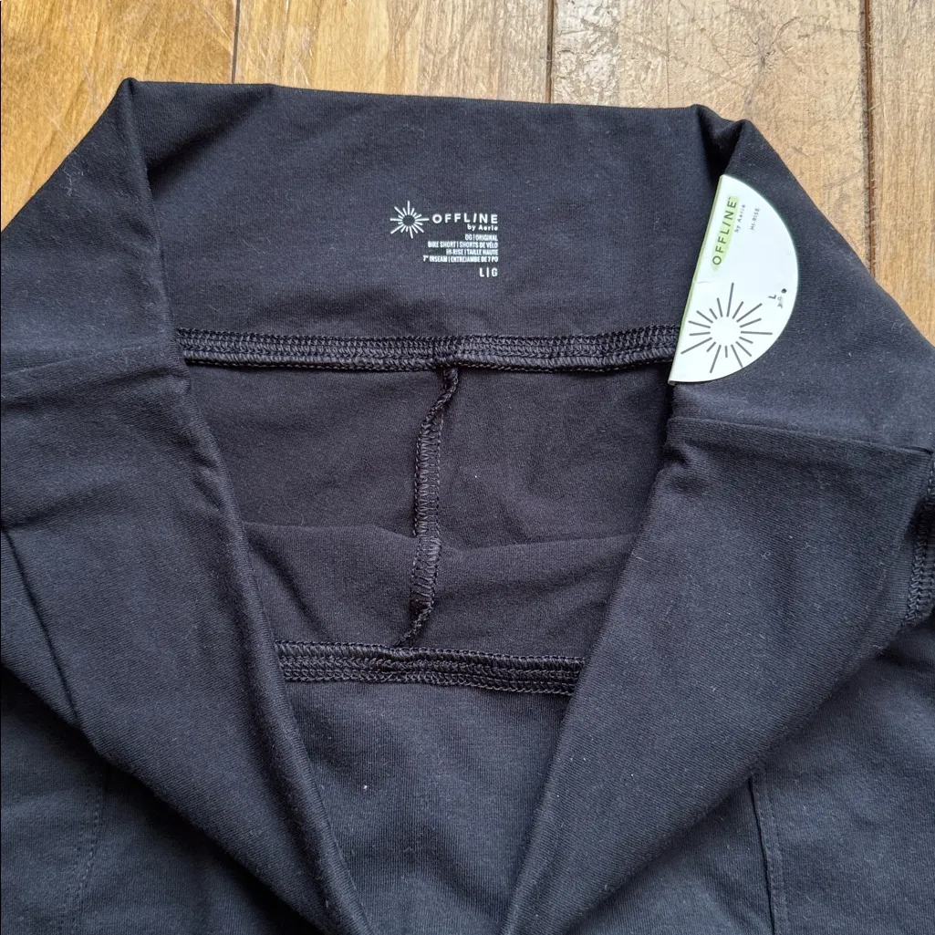 Aerie OFFLINE OG Bike Short Hi-Rise Fold Over Band 7” inseam Black Large NWT - Image 3
