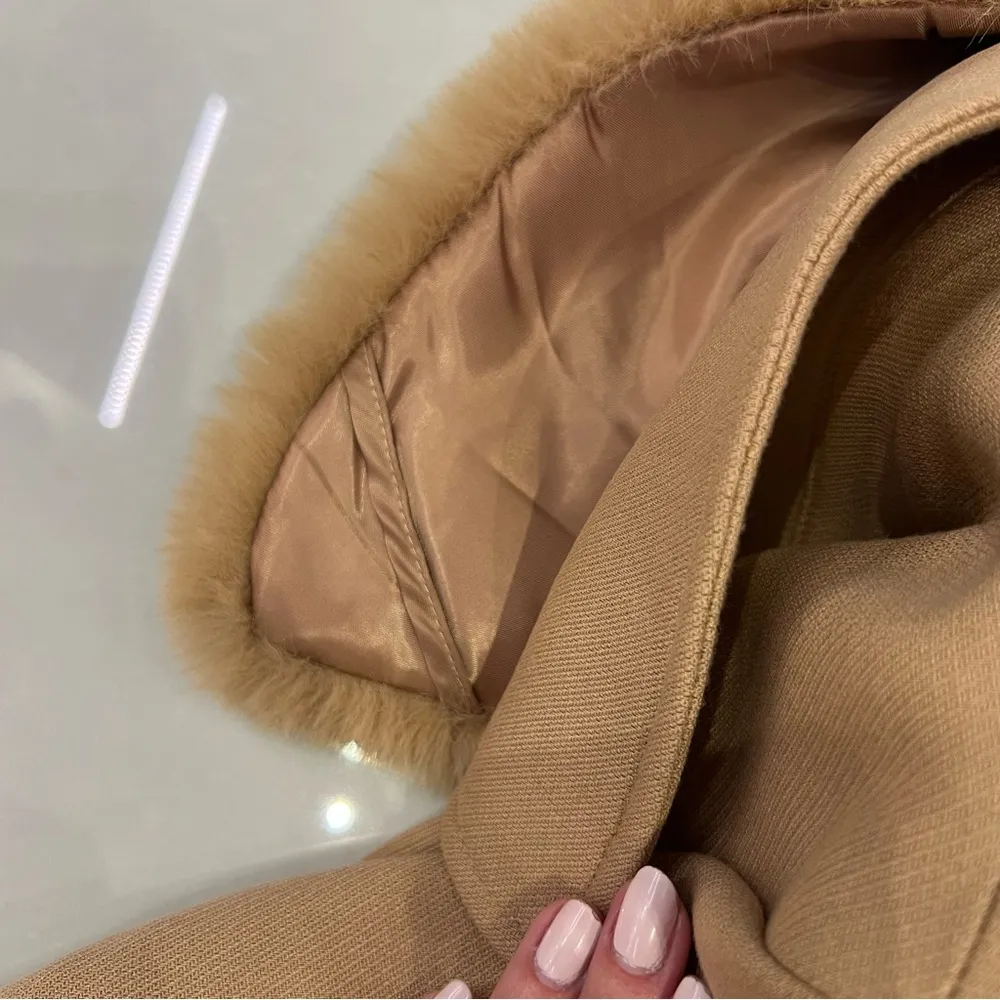 Alberto Makali camel fur Collar.Coat - Image 9