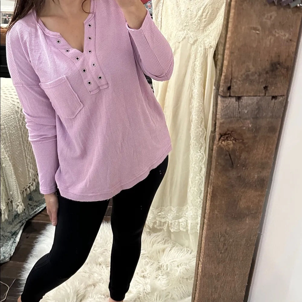 Entro Women's lavender waffle knit boho Long Sleeve Top size medium - Image 3