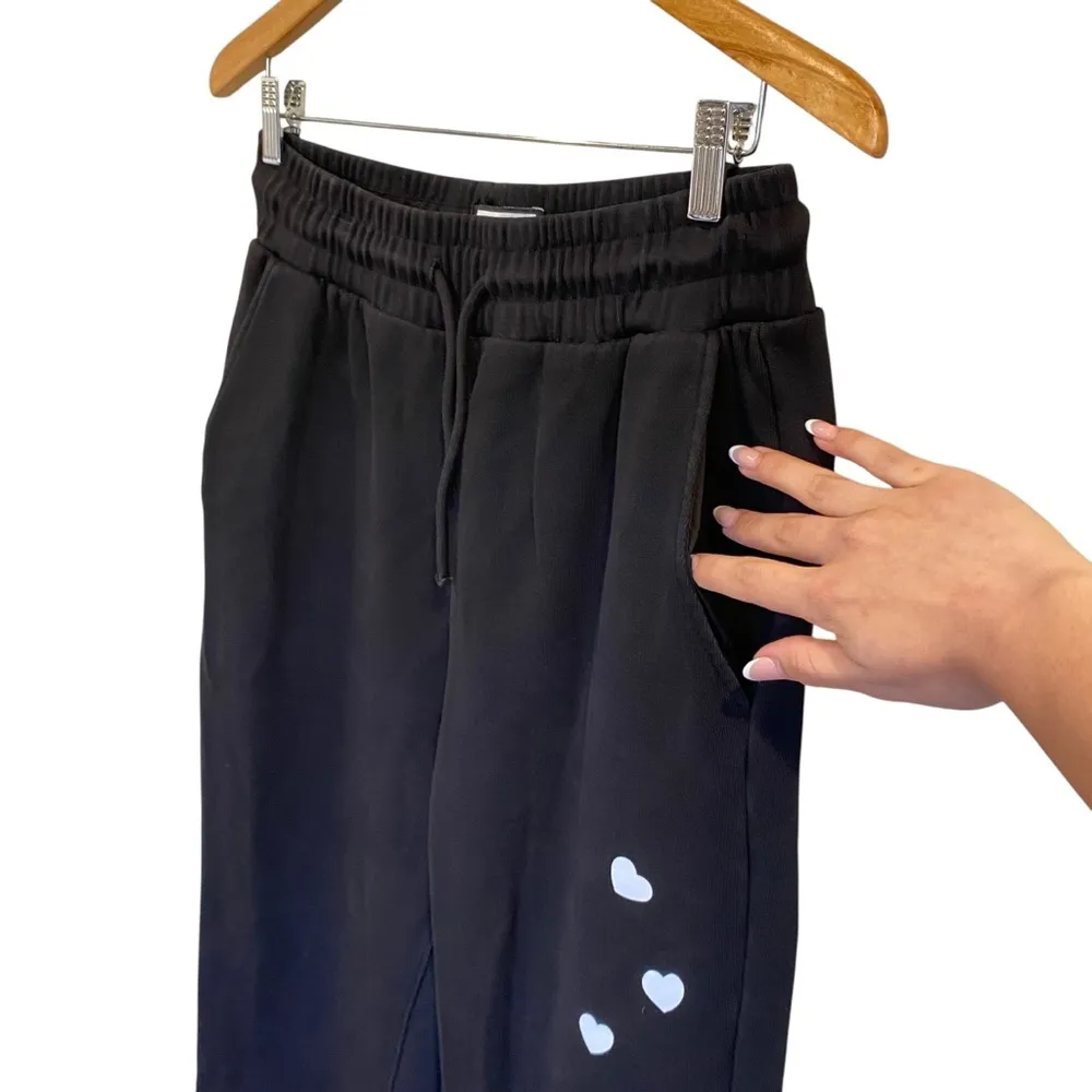 The Local Love Club "Everyone's Invited" Slouchy Jogger Sweatpants Unisex Black Size M - Image 4